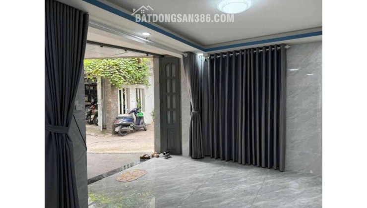 CHỦ GIẢM 650 TRIỆU – NHÀ 2 mặt tiền đường ĐOÀN GIỎI, TÂN SƠN NHÌ